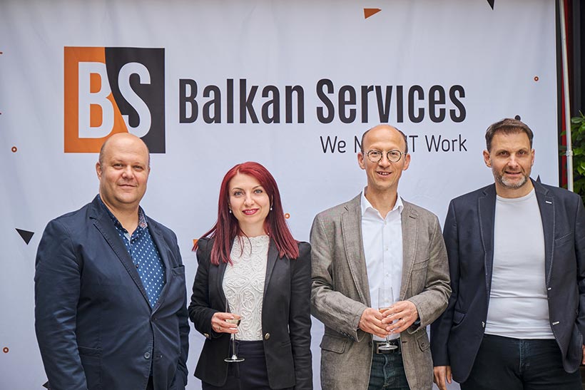 Посрещане на гости рожден ден на Balkan Services - balkanservices.com