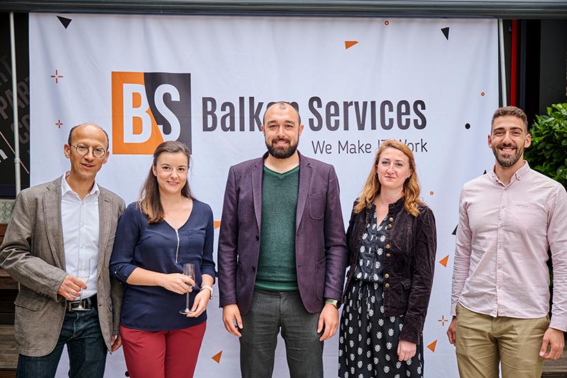 Екип на Balkan Services с партньори, празненство за 15-ти рожден ден - balkanservices.com